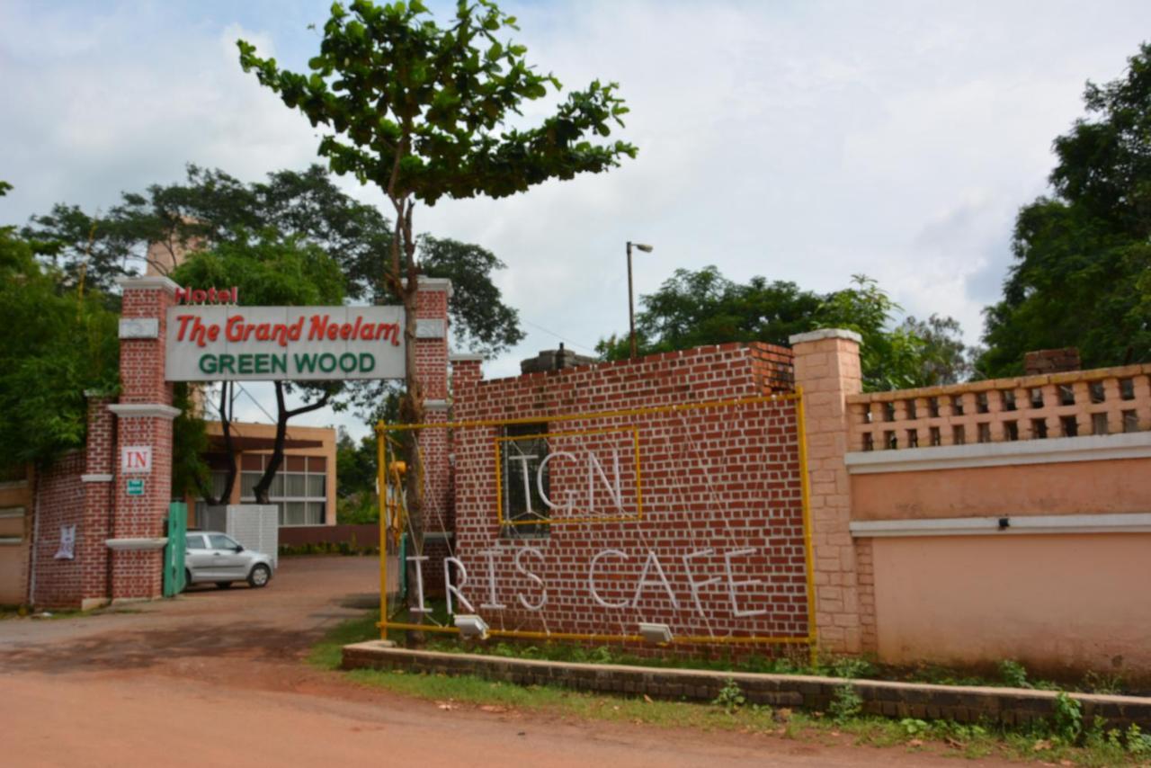 The Grand Neelam Hotel Raipur  Exterior photo